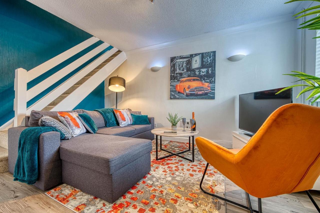 Capri 13 Sa - Contemporary 2 Bedroom House In Loughborough With Free Parking, Close To Loughborough University & M1 Motorway Extérieur photo