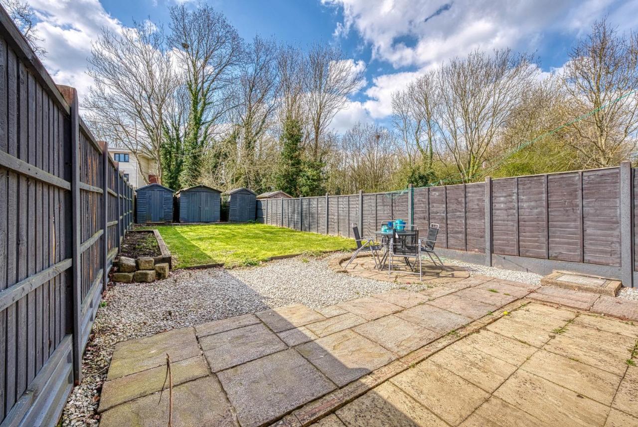 Capri 13 Sa - Contemporary 2 Bedroom House In Loughborough With Free Parking, Close To Loughborough University & M1 Motorway Extérieur photo