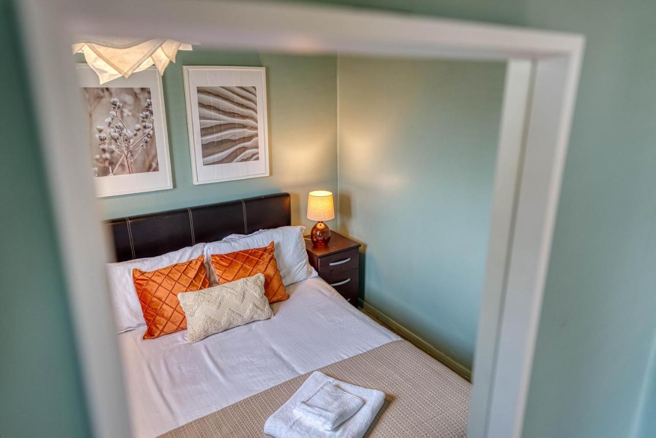 Capri 13 Sa - Contemporary 2 Bedroom House In Loughborough With Free Parking, Close To Loughborough University & M1 Motorway Extérieur photo