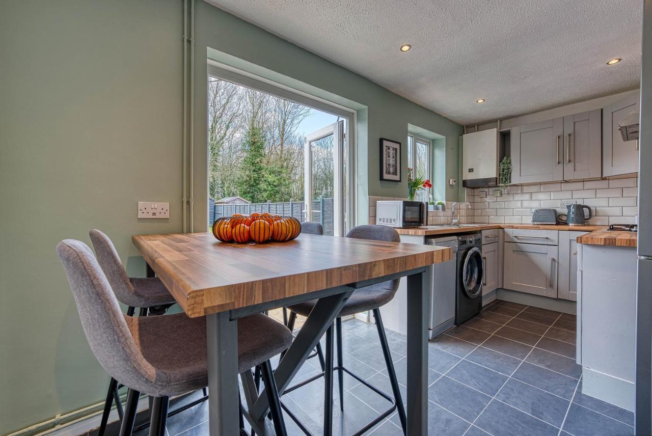 Capri 13 Sa - Contemporary 2 Bedroom House In Loughborough With Free Parking, Close To Loughborough University & M1 Motorway Extérieur photo