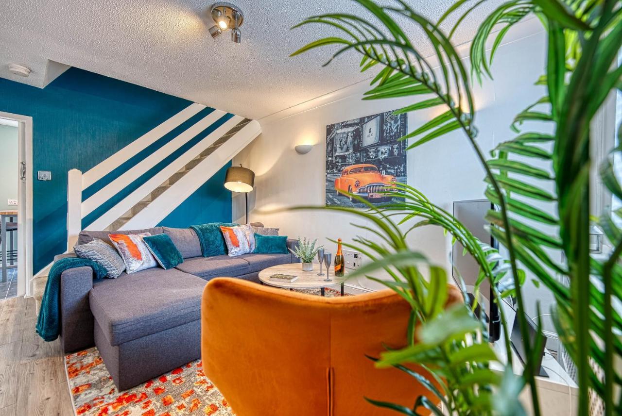 Capri 13 Sa - Contemporary 2 Bedroom House In Loughborough With Free Parking, Close To Loughborough University & M1 Motorway Extérieur photo