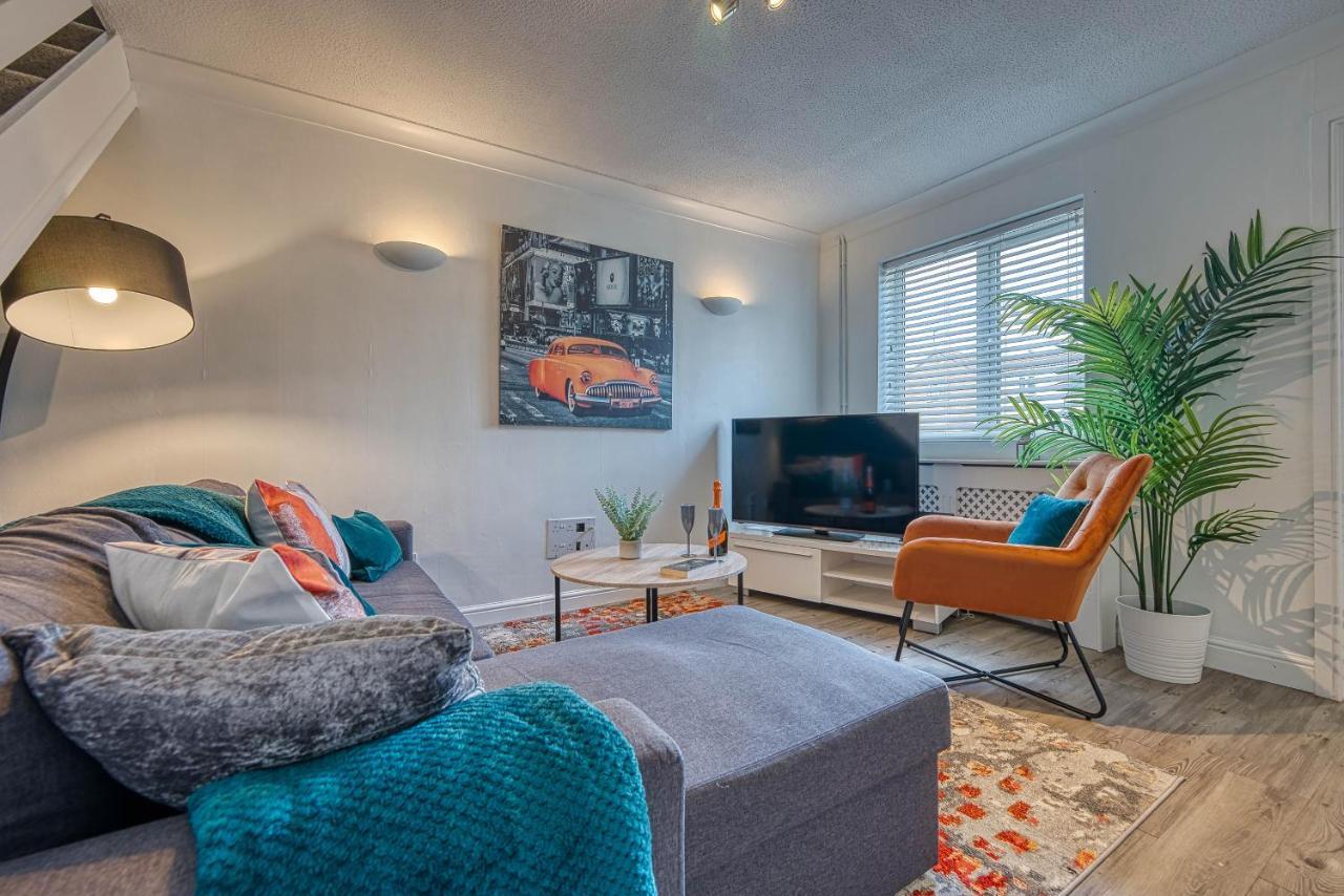 Capri 13 Sa - Contemporary 2 Bedroom House In Loughborough With Free Parking, Close To Loughborough University & M1 Motorway Extérieur photo
