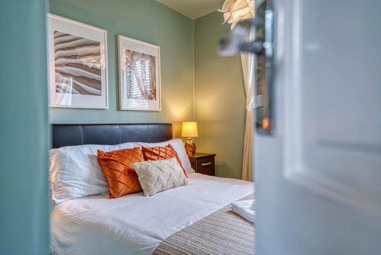 Capri 13 Sa - Contemporary 2 Bedroom House In Loughborough With Free Parking, Close To Loughborough University & M1 Motorway Extérieur photo